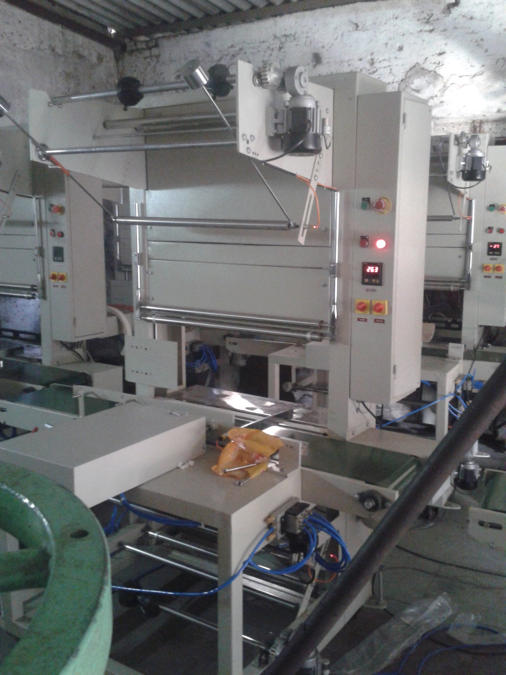 Automatic Sleeve Wrapper - Feature: Highly Efficient