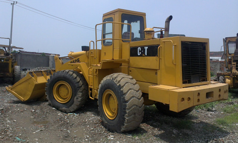 Caterpillar 950e - Yellow Wheel Loader, 2-5 Mâ³ Bucket, 150-250 Hp, 20-30 Tons | Fuel Efficient, Durable, Easy Operation