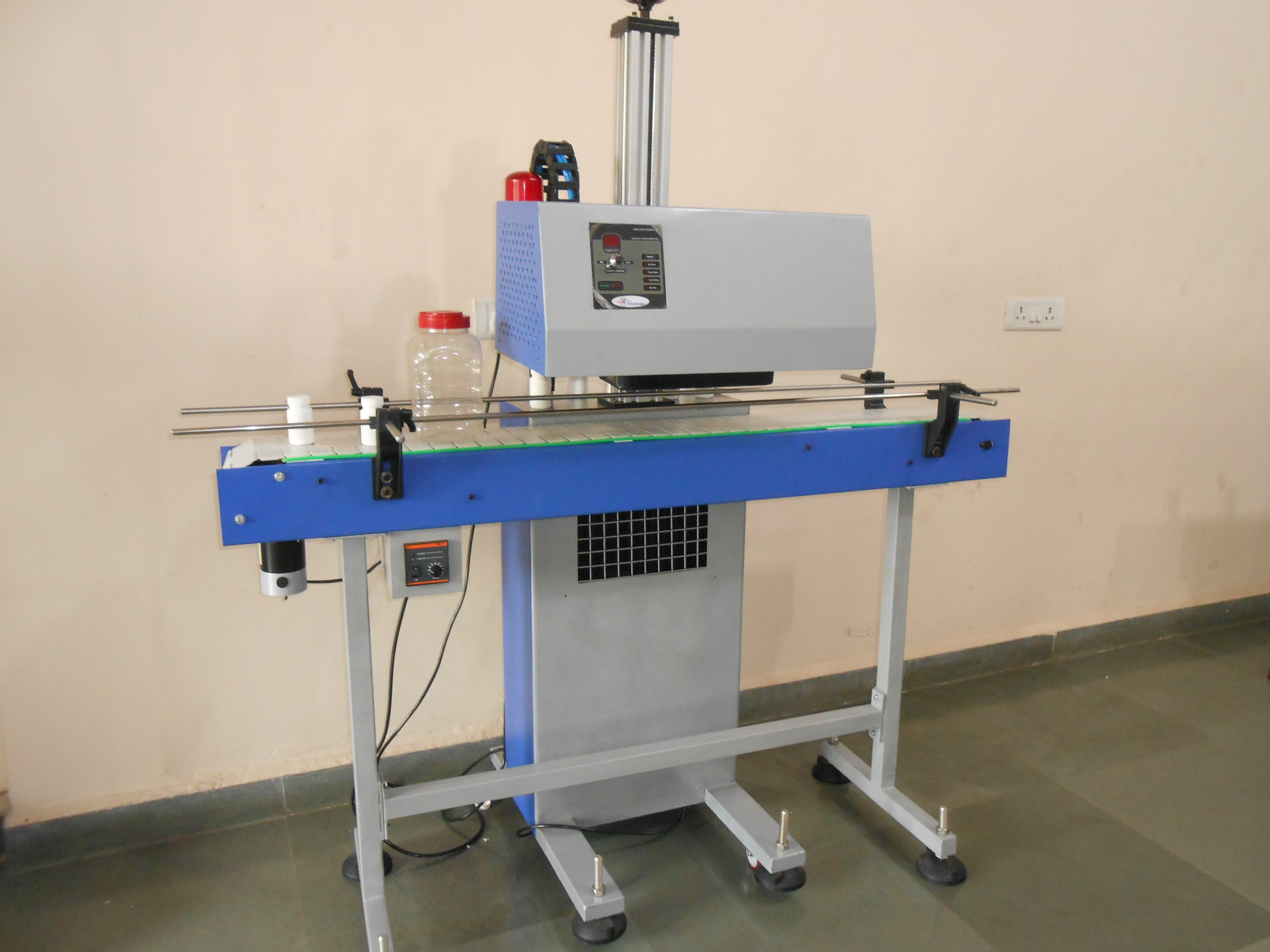 Induction Sealing Machine - Automation Grade: Semi-auto
