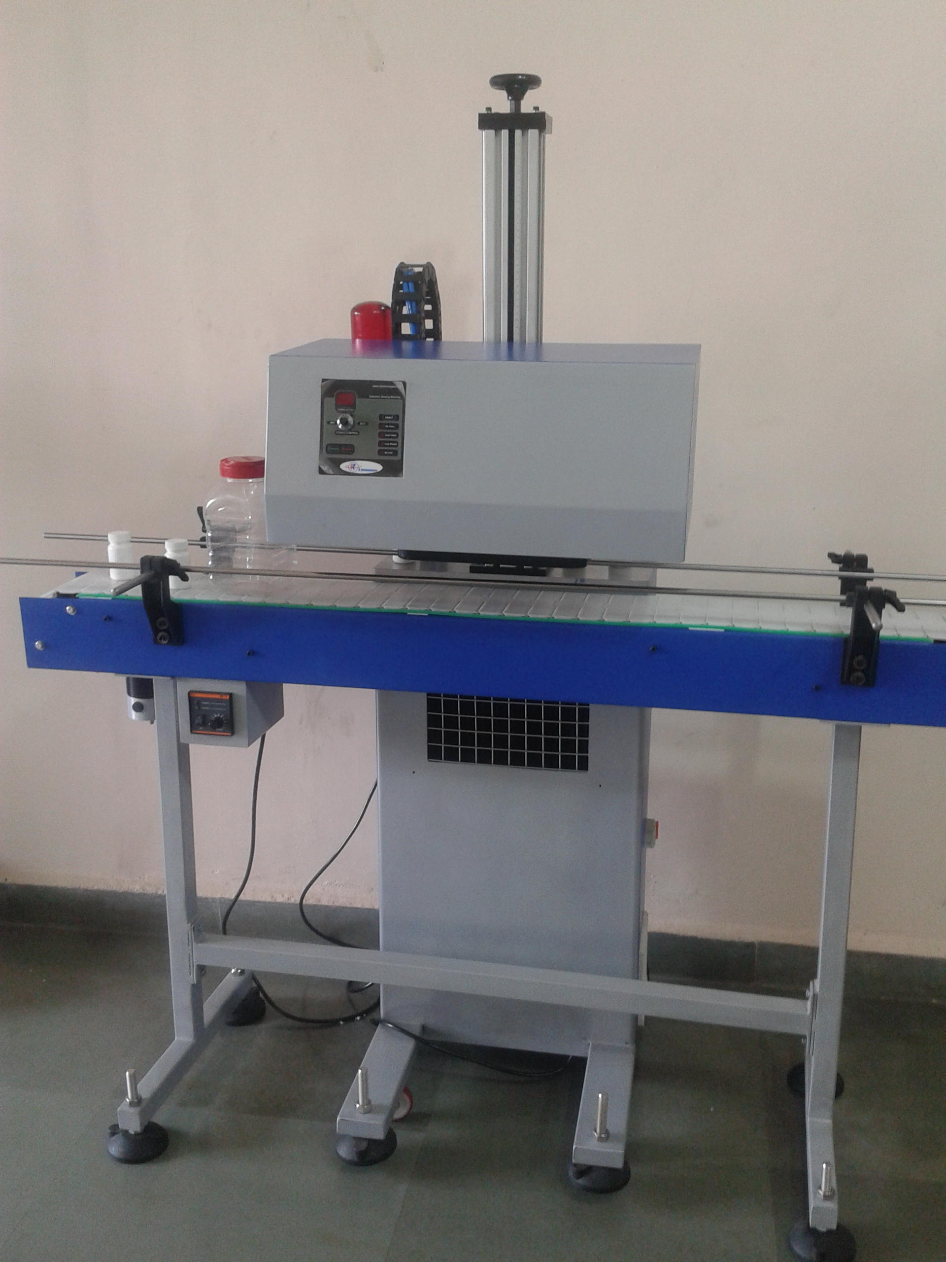 Induction Sealing Machine - Automation Grade: Semi-auto