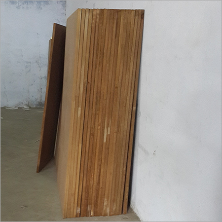 सादा प्लाईवुड शीट