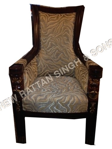 सजावटी कुर्सी