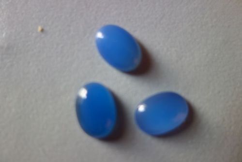 प्राकृतिक 3 पीस ब्लू चैलेडोनी फ्लैट बैक ओवल 10X14 मिमी शेप काबोचोन