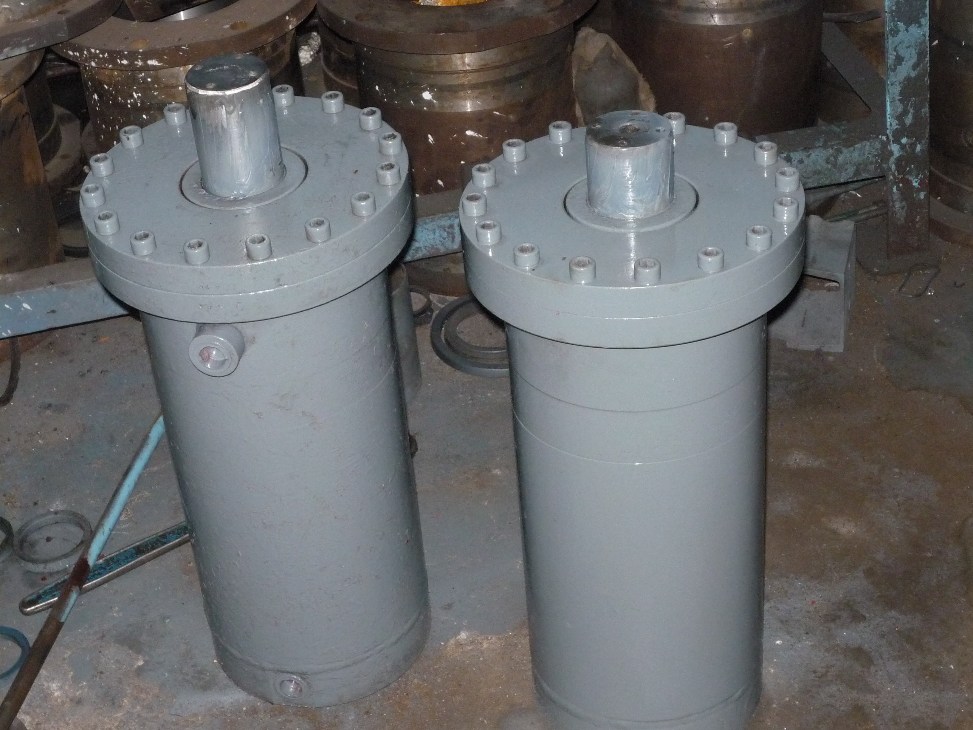 Hydraulic Cylinders - Stainless Steel, Various Sizes Available, Brown Color | Corrosion Resistant, Lightweight, Easy Installation