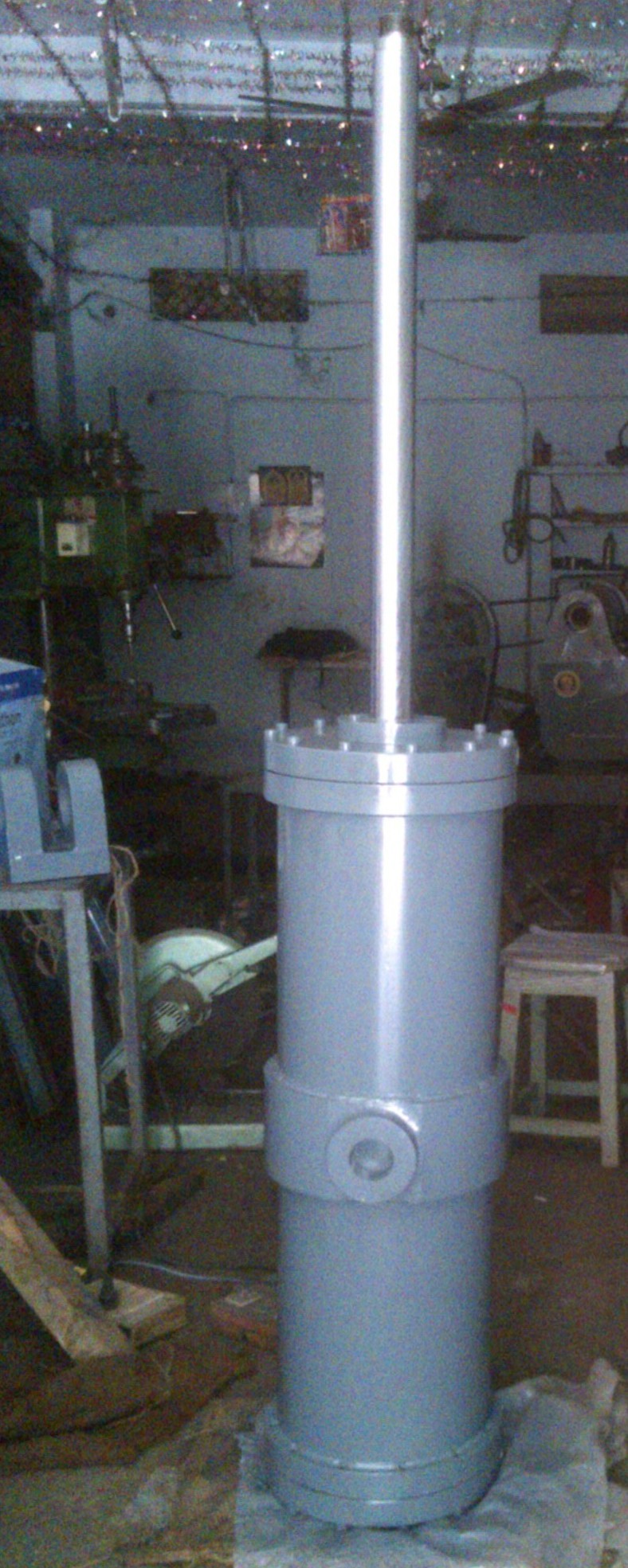 Hydraulic Cylinders - Stainless Steel, Various Sizes Available, Brown Color | Corrosion Resistant, Lightweight, Easy Installation