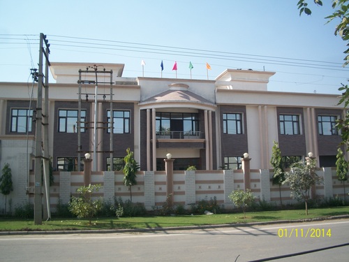 फैक्टरी टूर