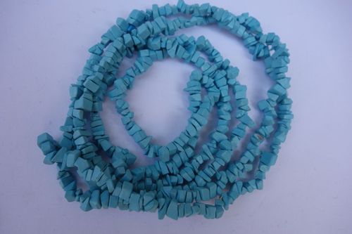 नीला प्राकृतिक 34 इंच फ़िरोज़ा अनकट बीड्स जेमस्टोन वन स्ट्रैंड