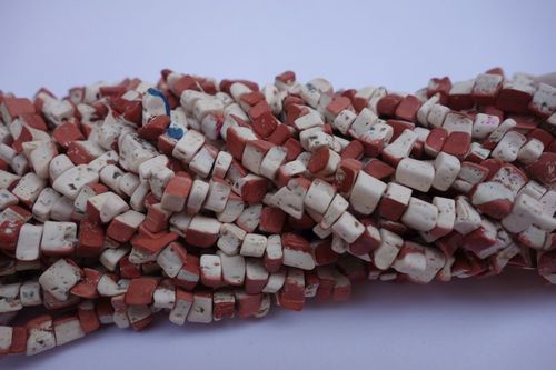 प्राकृतिक 2 स्ट्रैंड x12 इंच ब्राउन एंड व्हाइट फ़िरोज़ा अनकट बीड्स जेमस्टोन वन स्ट्रैंड