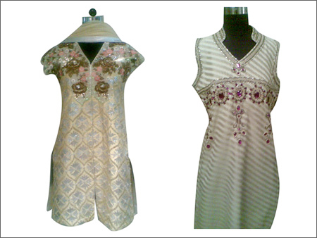 महिलाओं के कपड़े