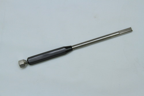 Silver And Black Kidney Cage Introducer