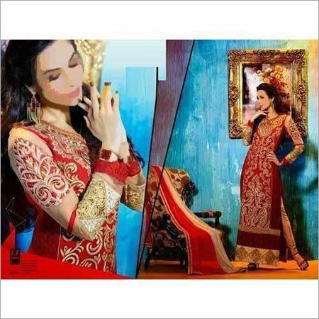 भारी पार्टी वेयर सूट