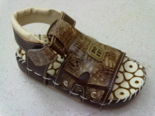 बच्चों के फैशन जूते