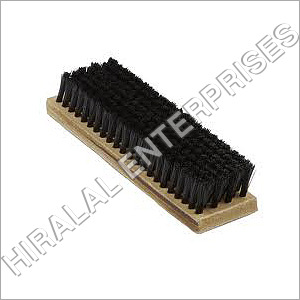 जूते की ब्रश