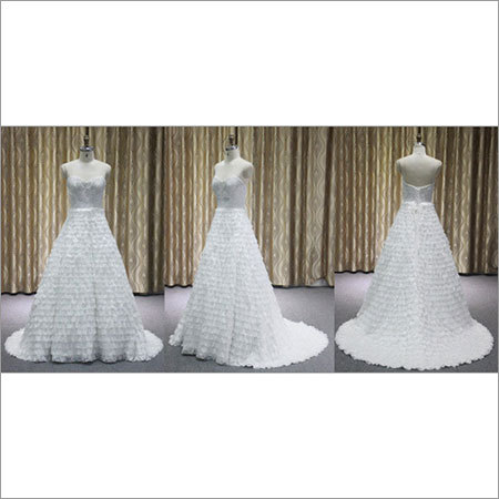हेवी बीडिंग लेस वेडिंग ड्रेस