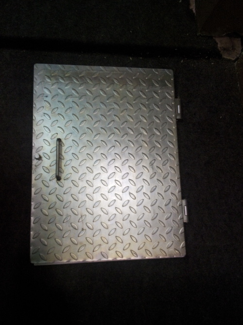 मैनहोल कवर