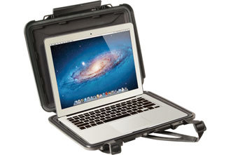 ब्लैक आईपैड हार्डबैक केस