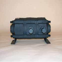Black Hydraulic Flow Divider