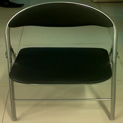 फोल्डिंग विज़िटर चेयर