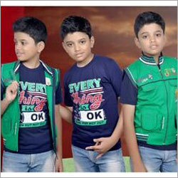 बच्चों की टी शर्ट