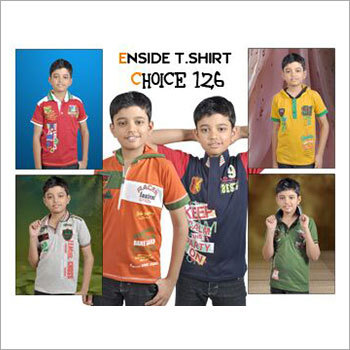 प्रिंटेड टी शर्ट