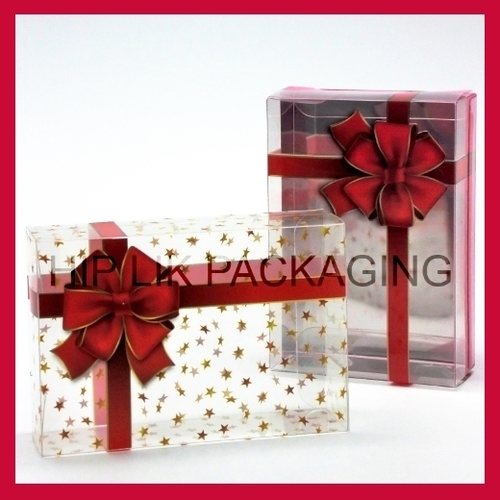 स्पष्ट प्लास्टिक के डिब्बे