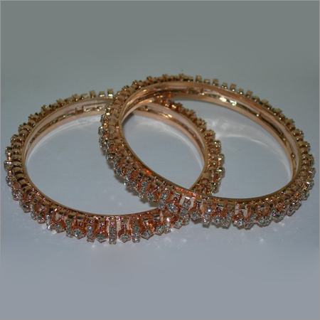 पत्थर जड़े धातु की बांगल