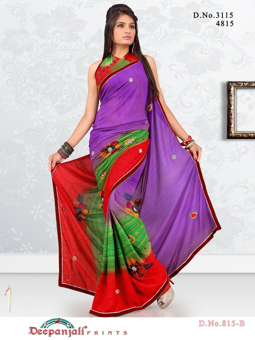 गुलाबी रंग का कार्य साड़ी