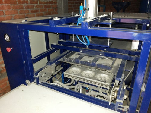 HIPS TYPE FOAM KE GLASS DONA PATTEL BANANE KE MACHINE URGENT SALE KARNA HAI IN surat gugrat