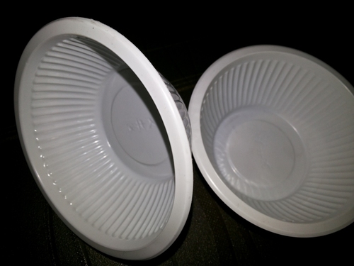 हिप टाइप फोम के ग्लास दोना पटेल बनाने के मशीन तत्काल बिक्री करना है आगरा यूपी में