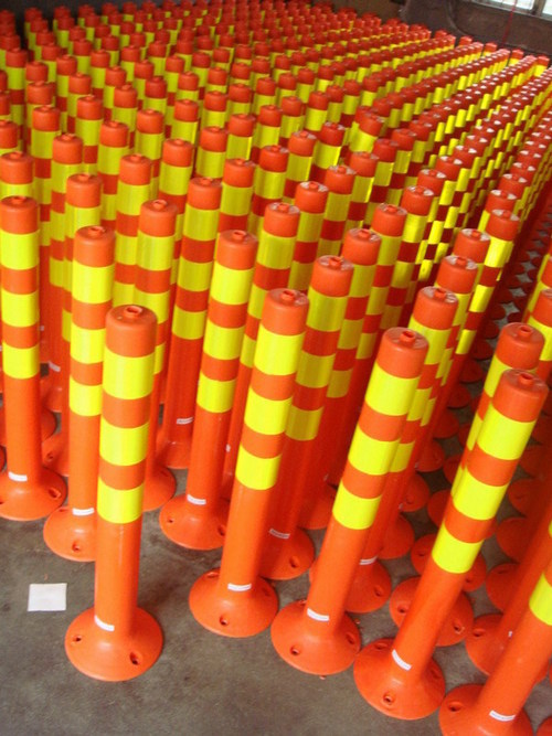 Flexible Spring Post