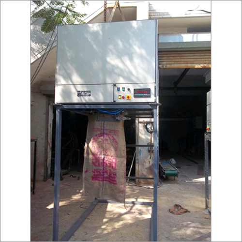 Jute Bag Filling Machine - 150-170 Kg/hr, Mild Steel , High Accuracy & Precision Filling, Adjustable Rate Control, Environment Friendly Operation