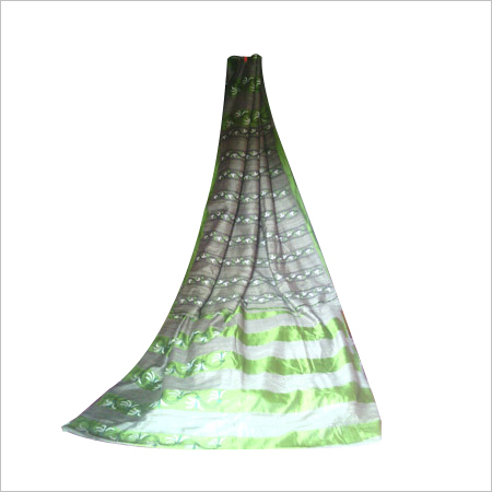 शुद्ध रेशम के साथ कढ़ाई डिज़ाइन साड़ी