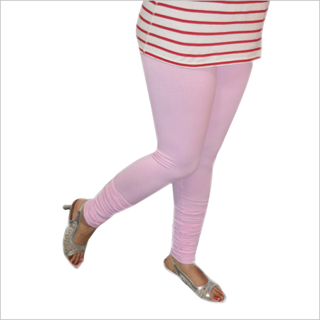महिलाओं की गुलाबी लेगिंग्स