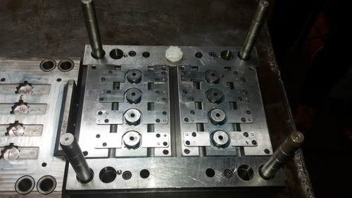 प्लास्टिक डाइस