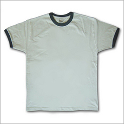 प्रिंटेड स्पोर्ट्स टी-शर्ट्स