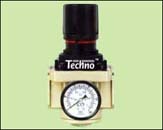 गेज के साथ एआर सीरीज रेगुलेटर (3/4")