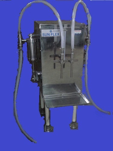 Semi Automatic Bottle Filling Machine