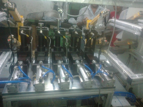 PLC Controlled Disc Dispenser Machine For Valve Assembly 