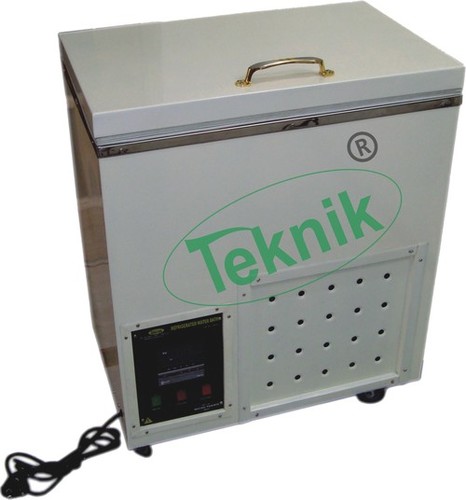 Refrigerated Water Bath - Mild Steel & Stainless Steel, 500x250x250 mm | Digital Temperature Control, Immersion Heater, Optional Data Logger