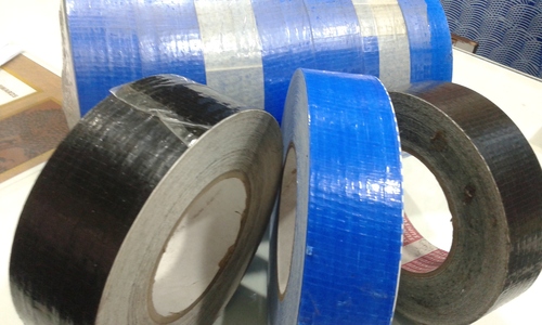 HDPE बुना हुआ स्वयं चिपकने वाला टेप