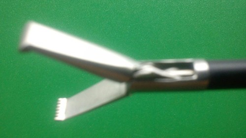 Allis Grasping Forceps 3 Mm Application: For Hospital & Lab