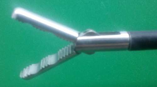 Maxi Grip Grasping Forceps - 3 mm, Stainless Steel Material, Weighing Between 200-520 Grams, Ideal for Hospital Use