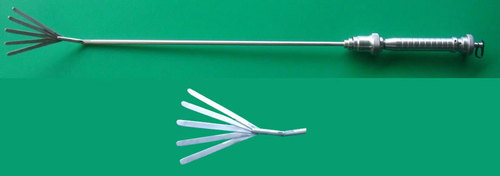 Fan Retractor 5 Blade