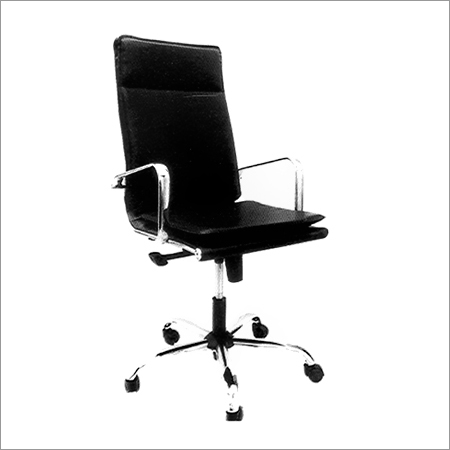 उच्च बैक घुमने वाली कुर्सी जोड़ी गई