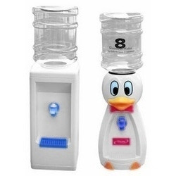 प्लास्टिक मिनी वाटर डिस्पेंसर