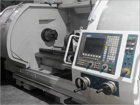 उपयोग की गई CNC लेथ