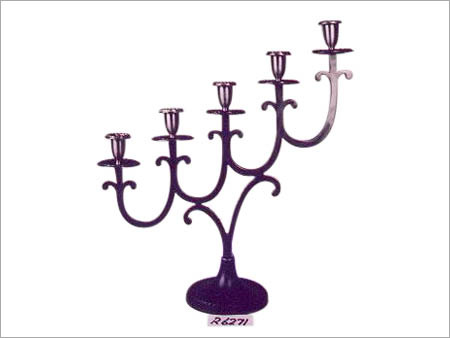 पीतल का मोमबत्ती स्टैंड