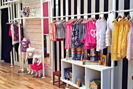 लाल डेनिम स्कर्ट