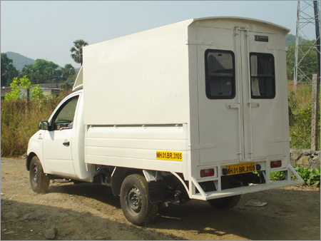 पहुचाने वाली गाड़ी