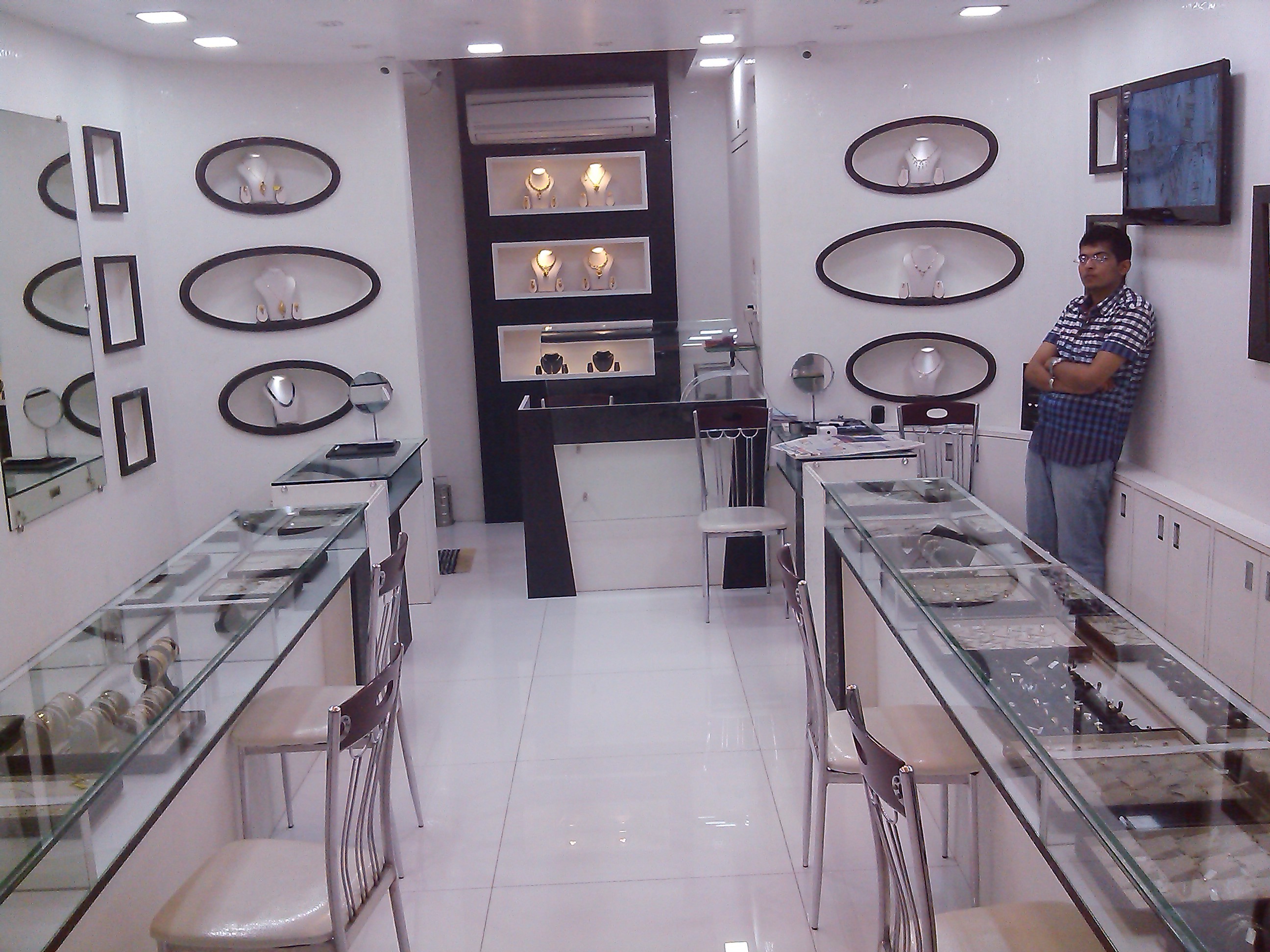 Jewellery Shop Interior Designing